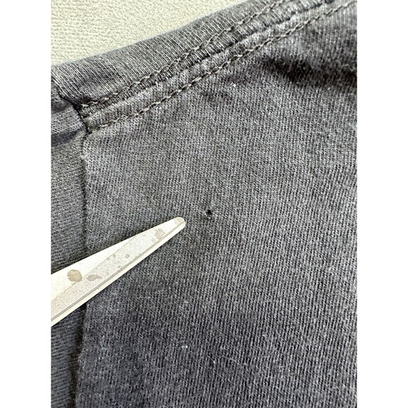 Outkast Black Crewneck Tshirt Tee Pullover Graphic Short Sleeve Mens Small HOLE - Picture 7 of 7